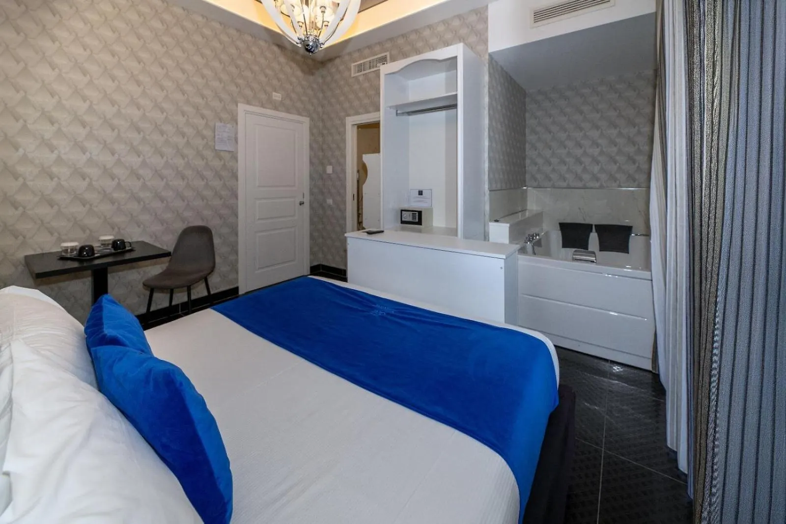 Luna Luxury Bed And Breakfast Νάπολη Ιταλία