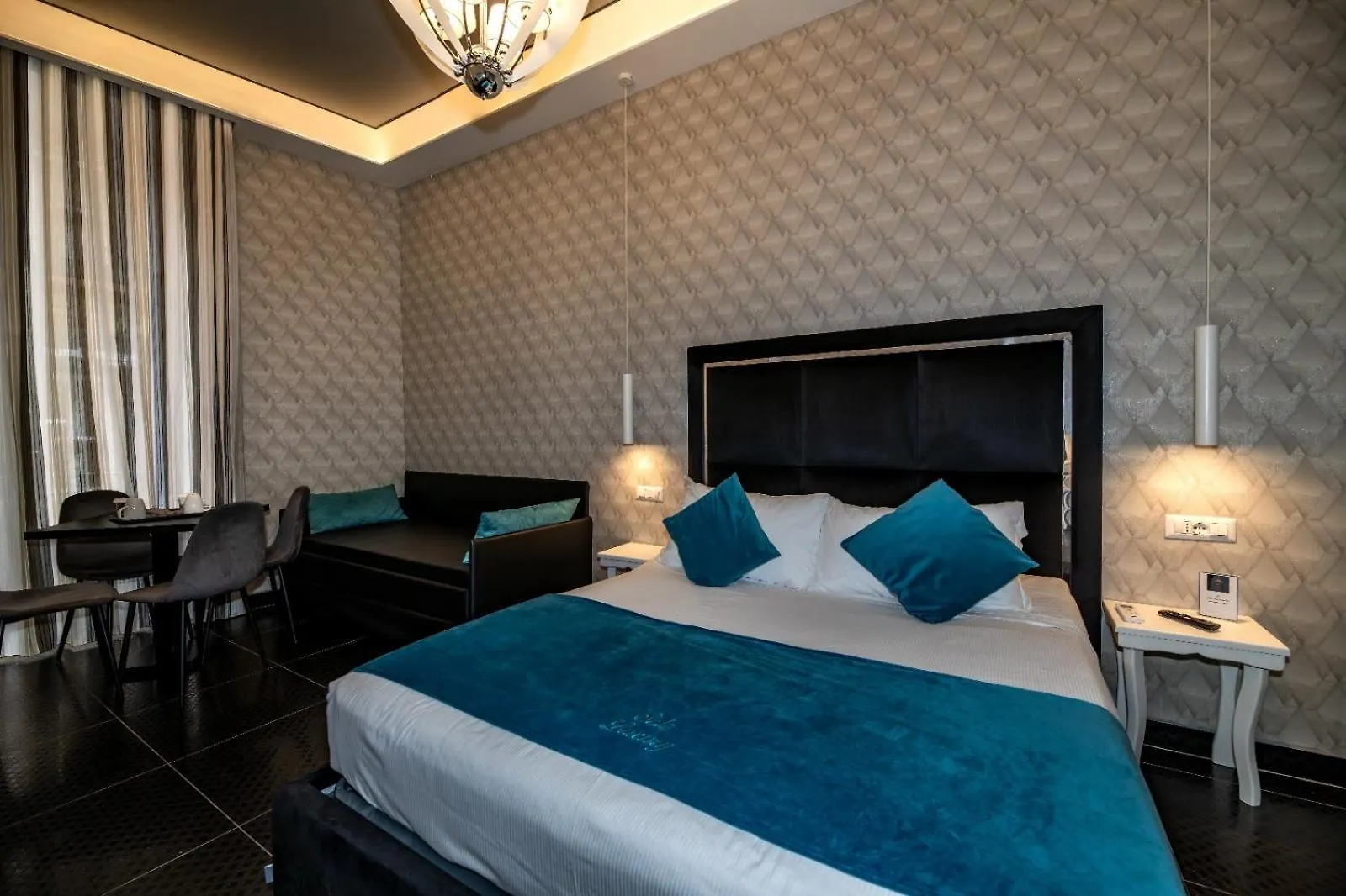 Luna Luxury Bed And Breakfast Νάπολη