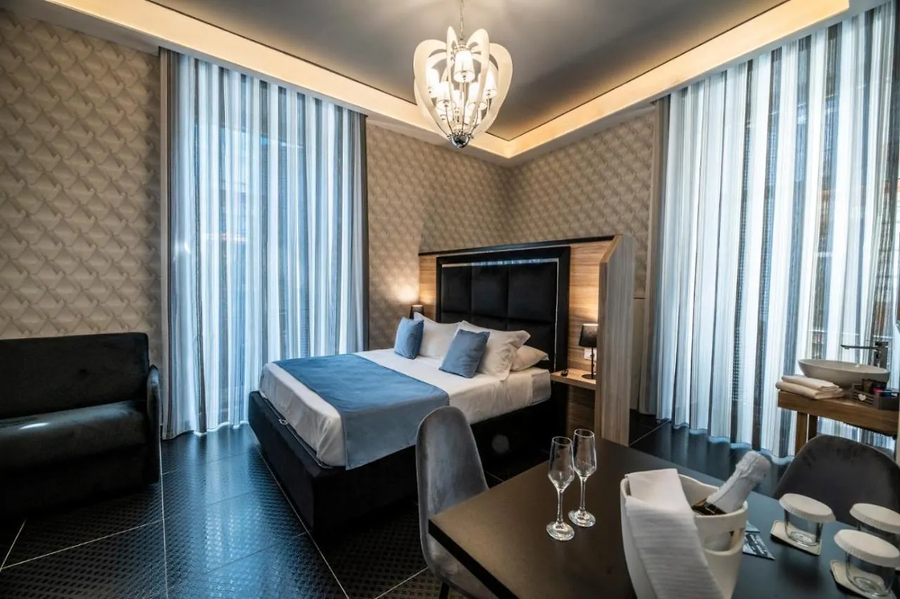 Luna Luxury Bed And Breakfast Naples Bed & Breakfast
