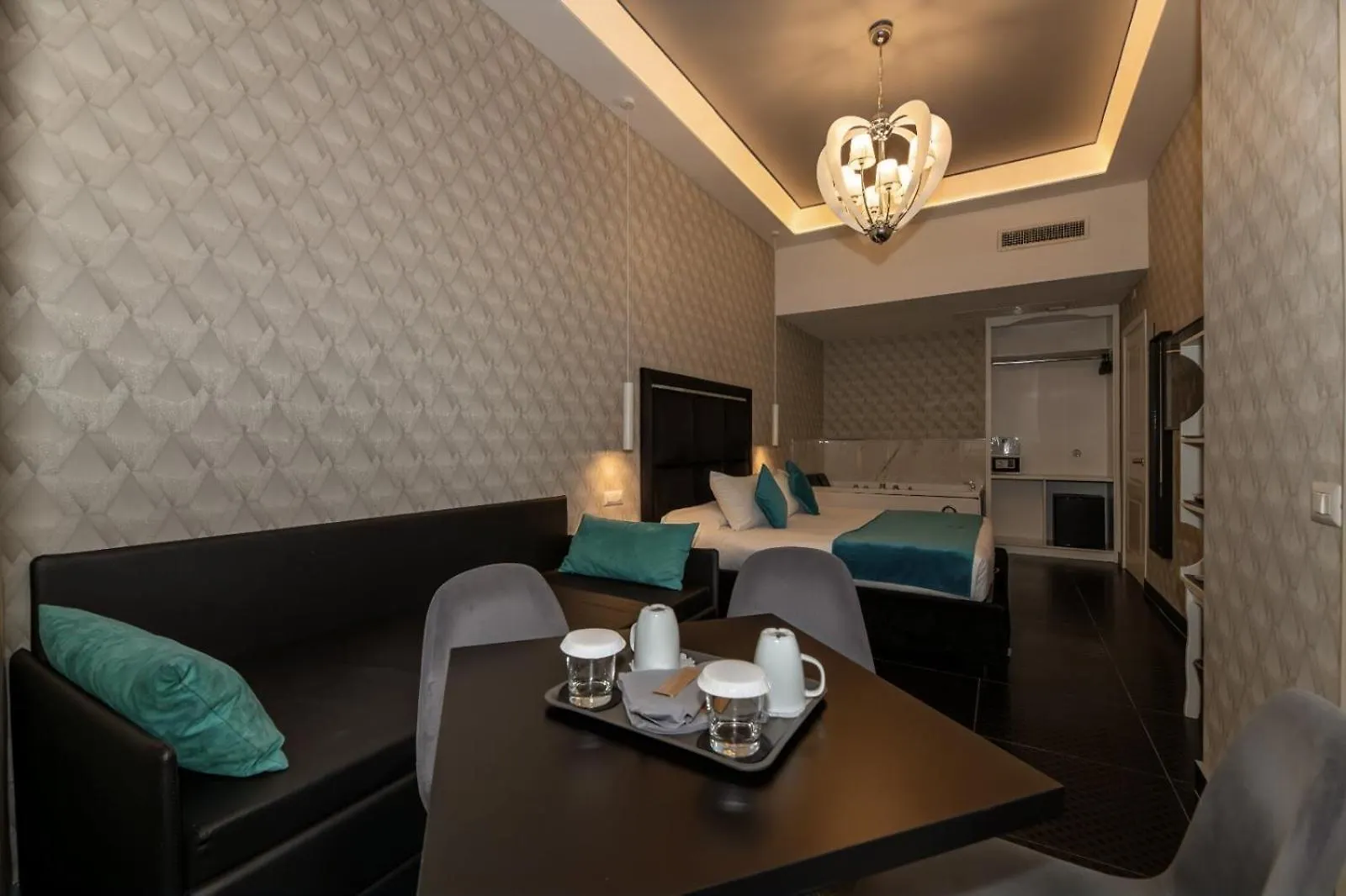 Luna Luxury Bed And Breakfast Naples 0*,  Italy